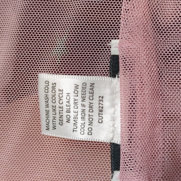 NEL + LO Cover up - Picture 5 of 5